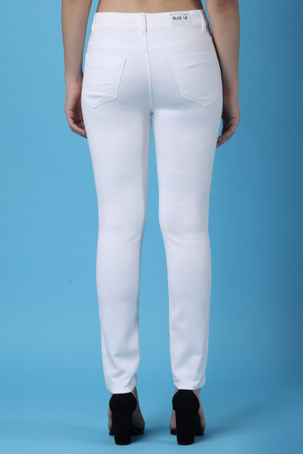 Women's White Skinny Fit Jeans