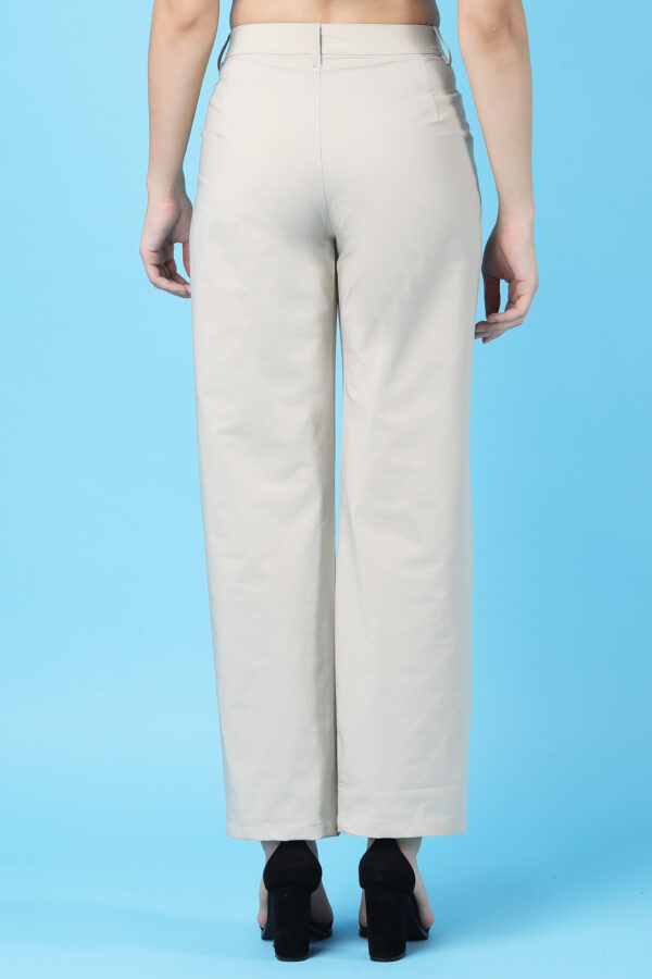 Women's Off White High-Rise Trousers